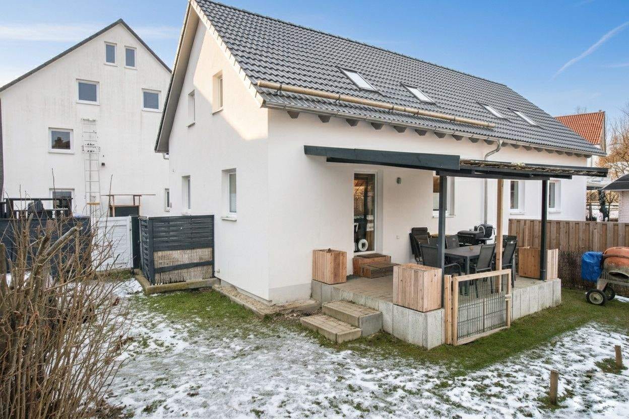 Immobilie in Volkenschwand - Neubau-Doppelhaushälfte (2023) - kompakt, modern und hochwertig ausgestattet + Garten -Volkenschwand - Bild 0
