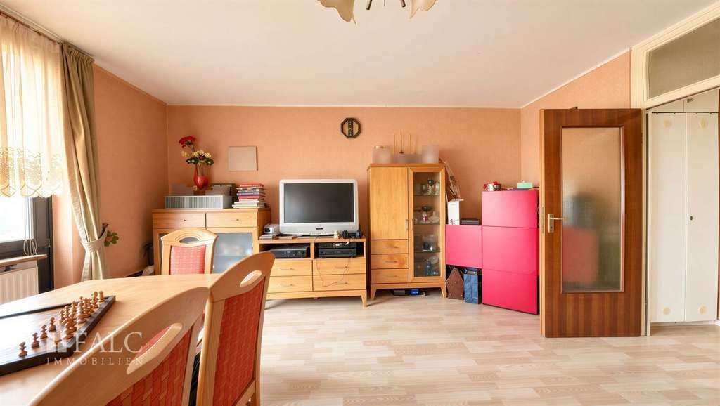 Immobilie in Pulheim - 3-Zimmer-Wohnung mit Loggia und Stellplatz in Brauweiler - Bild 2