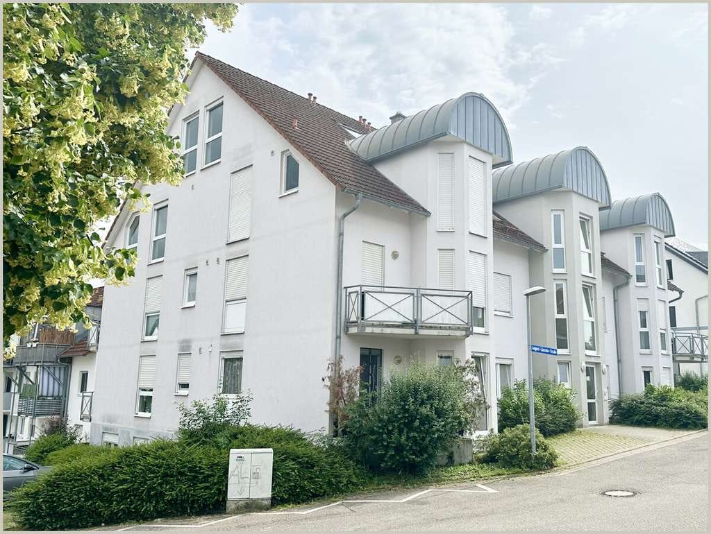 Immobilie in Oberderdingen - 2-Zimmer Dachgeschoss-Wohnung mit Stellplatz - Bild 0