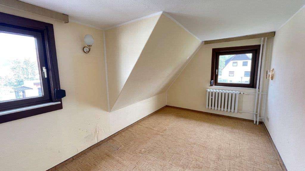 Immobilie in Roßwein - Achtung - Preissenkung! Hübsche Doppelhaushälfte mit großzügigem Grundstück in Roßwein zu verkaufen - Bild 2