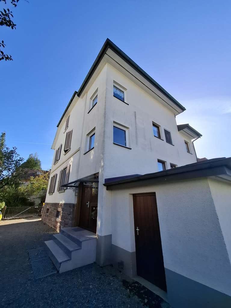 Immobilie in Steinen - Freistehendes Mehrfamilienwohnhaus mit großem Garten in 79585 Steinen - Bild 2