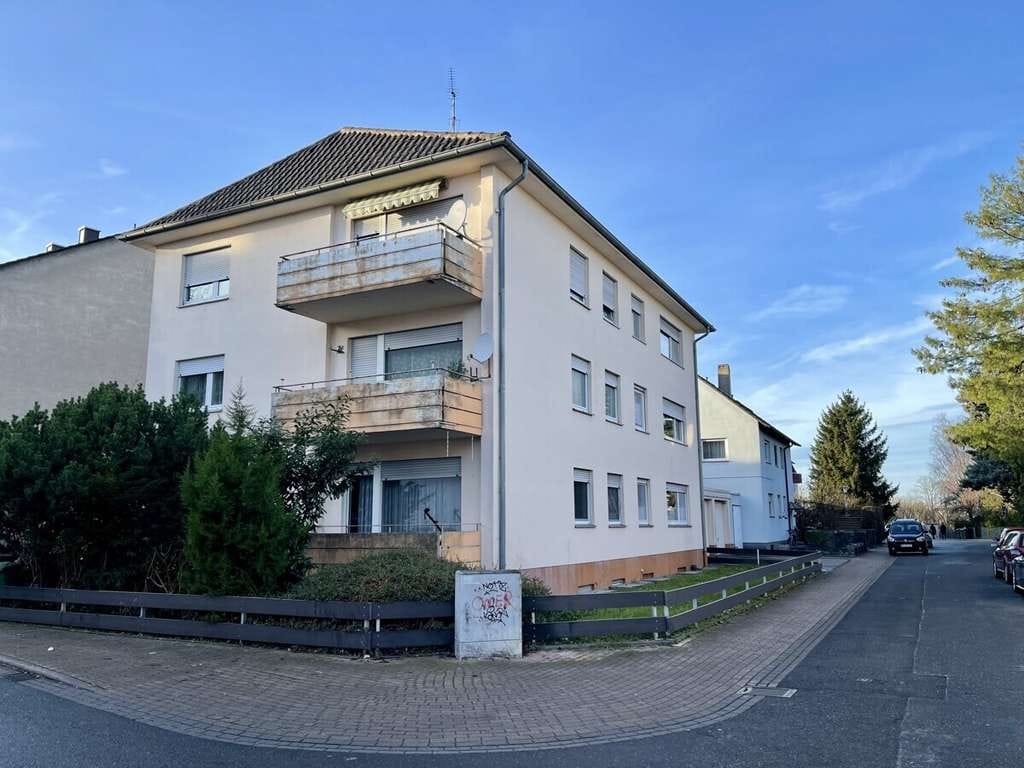 Immobilie in Edingen-Neckarhausen - Solide Kapitalanlage oder späterer Selbstbezug -
Gepflegte 2-Zimmer Erdgeschoss-Eigentumswohnung in - Bild 0