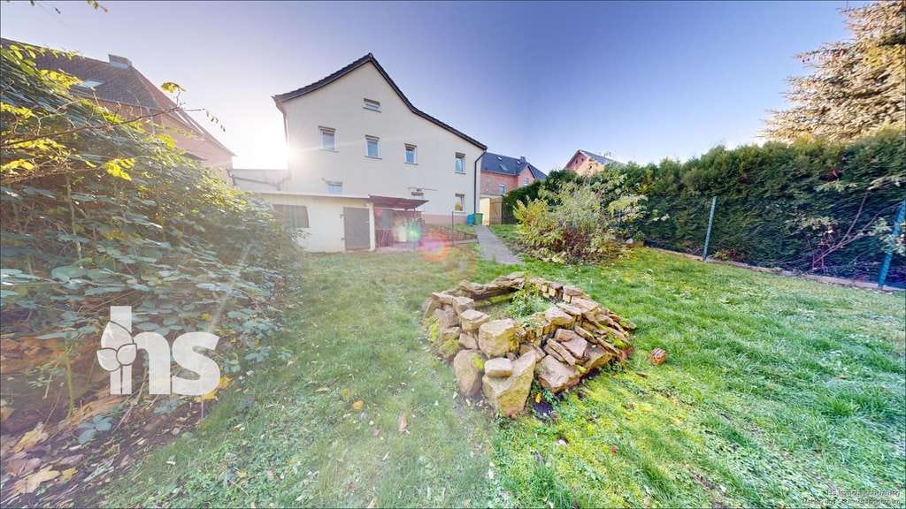 Immobilie in Wettin-Löbejün - PROVISIONSFREI: Familienfreundliches Einfamilienhaus mit großem Garten in ruhiger Lage - Bild 2