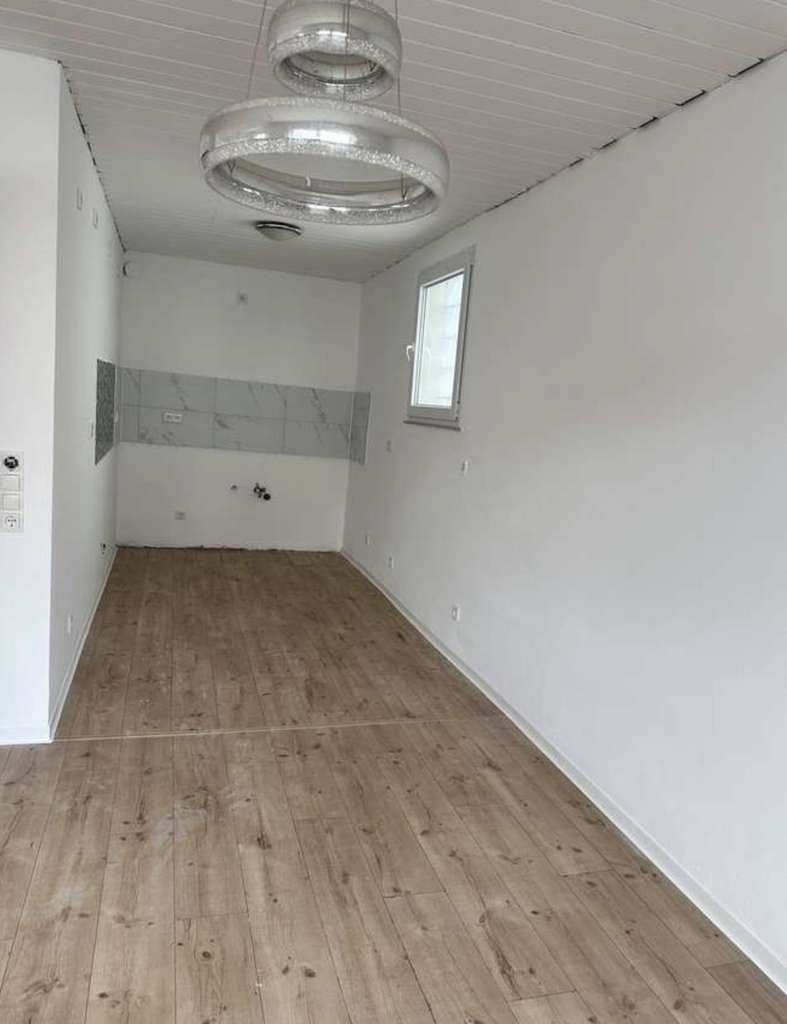 Immobilie in Lorsch - Stilvoll renovierte 3-Zimmer-Wohnung in Lorsch  Ihr neues Zuhause ab sofort verfügbar - Bild 2