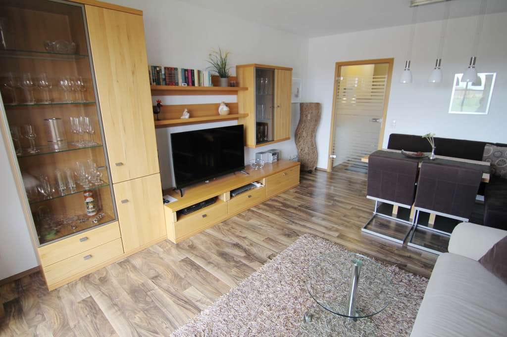 Immobilie in Kirchham - * Schmuckstück * schöne 2,5 Zimmer Wohnung mit Tiefgaragenstellplatz - Cernota Immobilien - Bild 4