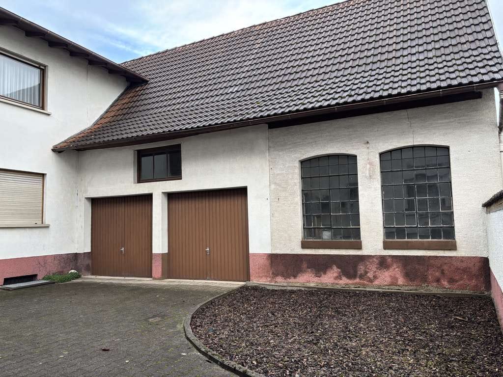 Immobilie in Muggensturm - Wohnen & Arbeiten vereint: 400 m² Potenzial für Mehrgenerationen, Gewerbe oder Vermietung - Bild 3