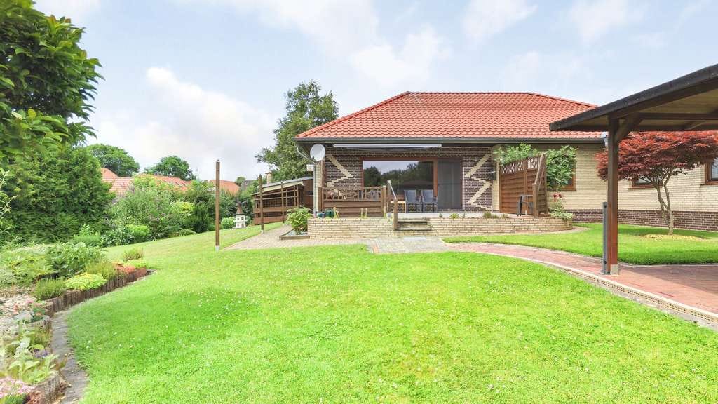 Immobilie in Ovelgönne - Gepflegtes Zuhause mit traumhaftem Garten - Bild 0