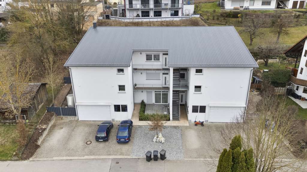 Immobilie in Dietfurt an der Altmühl - Gepflegte 3-Zi-Whg mit Balkon und zwei Außenstellplätzen - Bild 2