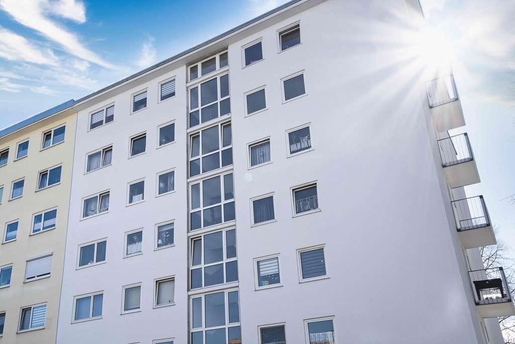 Immobilie in Oberschleißheim - Vermietet! 2,5 ZKB-Wohnung BALKON & LOGGIA FERNWÄRME, AUFZUG! PROVISIONSFREI - Bild 4