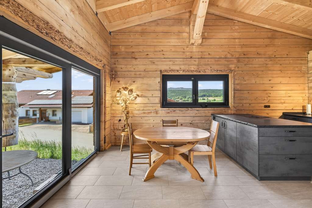 Immobilie in Arrach - Ihr Traum vom Blockhaus – Modernes Wohnen inmitten der Natur in Arrach! - Bild 3