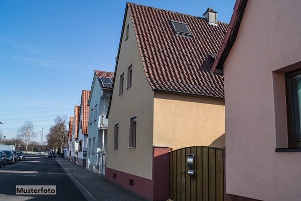 Immobilie in Ellingen - Einfamilienhaus mit Einliegerwohnung - provisionsfrei - Bild 0