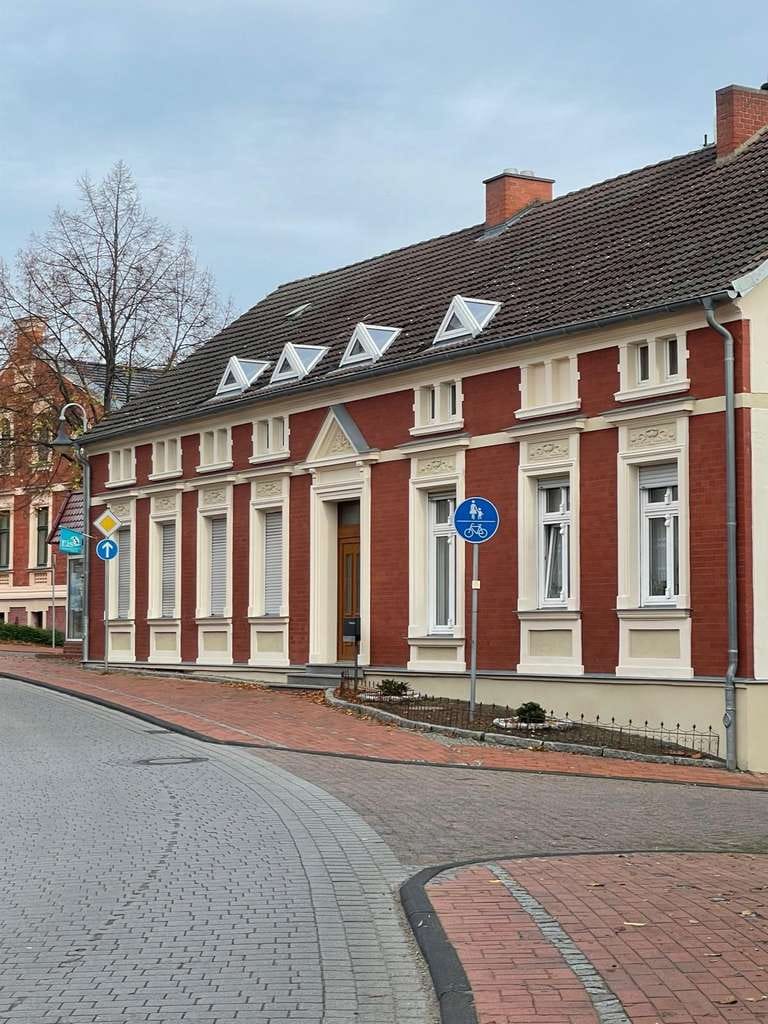 Immobilie in Wiesenburg/Mark - Mehrgenerationenhaus mit Ausbau- und Entwicklungspotenzial in Wiesenburg - Bild 0