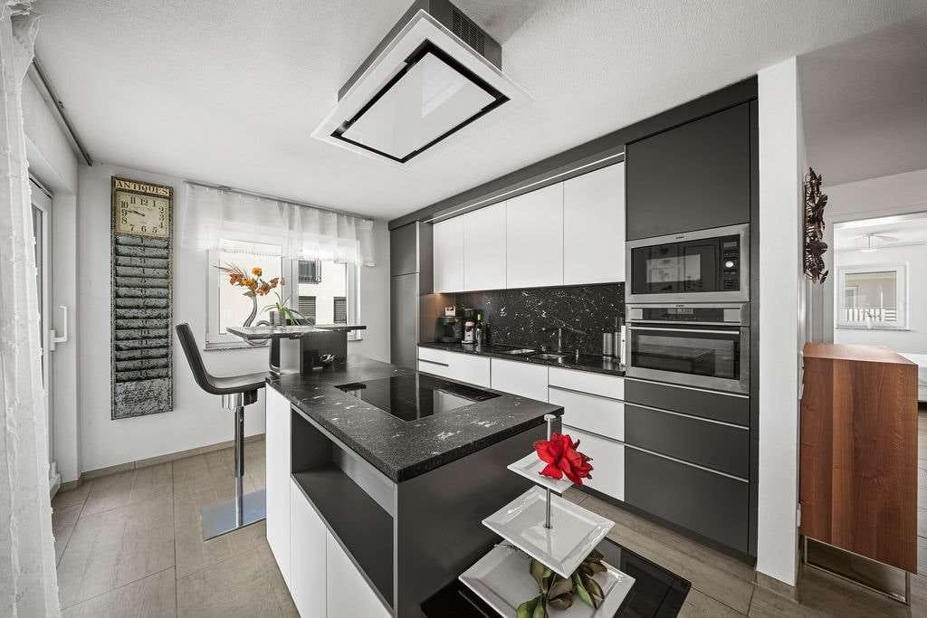Immobilie in Bodman-Ludwigshafen - TOPZUSTAND: Moderne 4,5-Zimmer-Wohnung mit Balkon und Aufzug in Ludwigshafen am Bodensee! - Bild 3