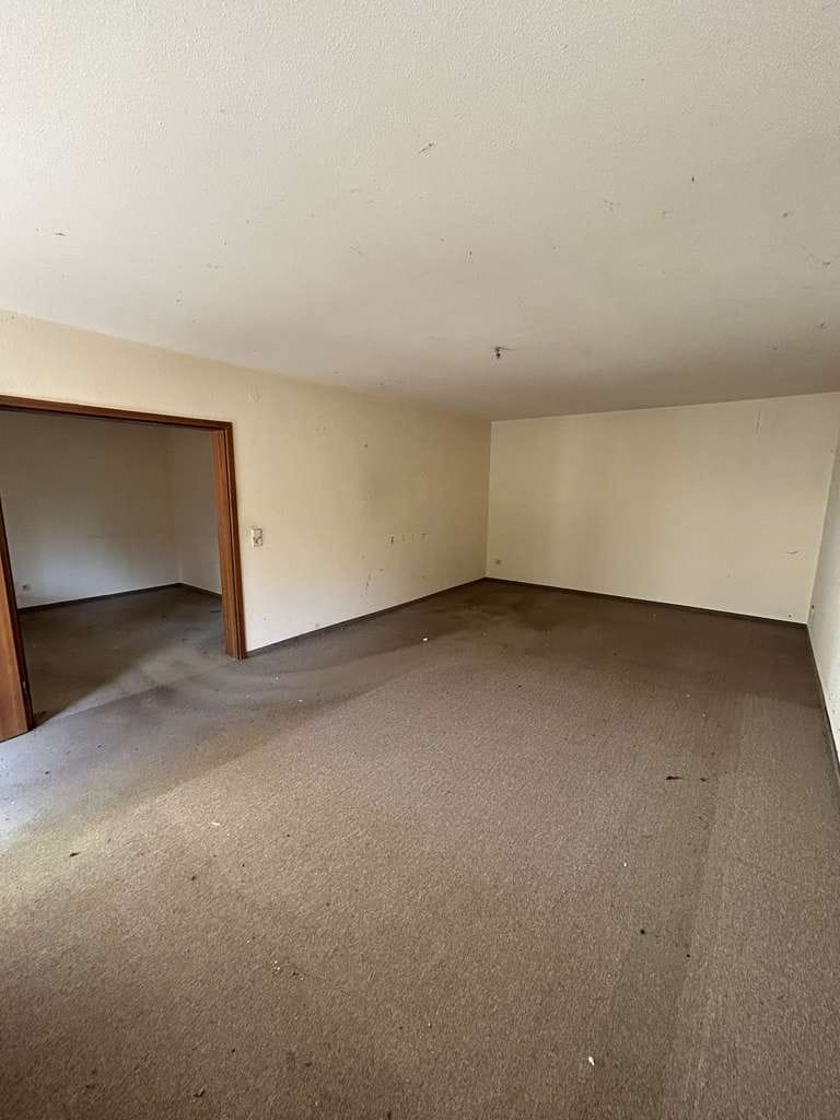 Immobilie in Hockenheim - Sofort verfügbar: Bezugsfreie Erdgeschosswohnung mit Balkon, Hobbyraum und Stellplatz - Bild 4