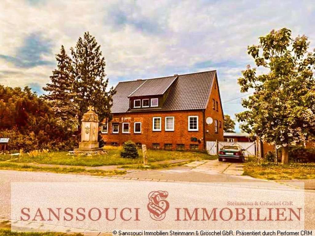 Immobilie in Großderschau - Historisches Mehrfamilienhaus mit Charme im Ländchen Rhinow! - Bild 0