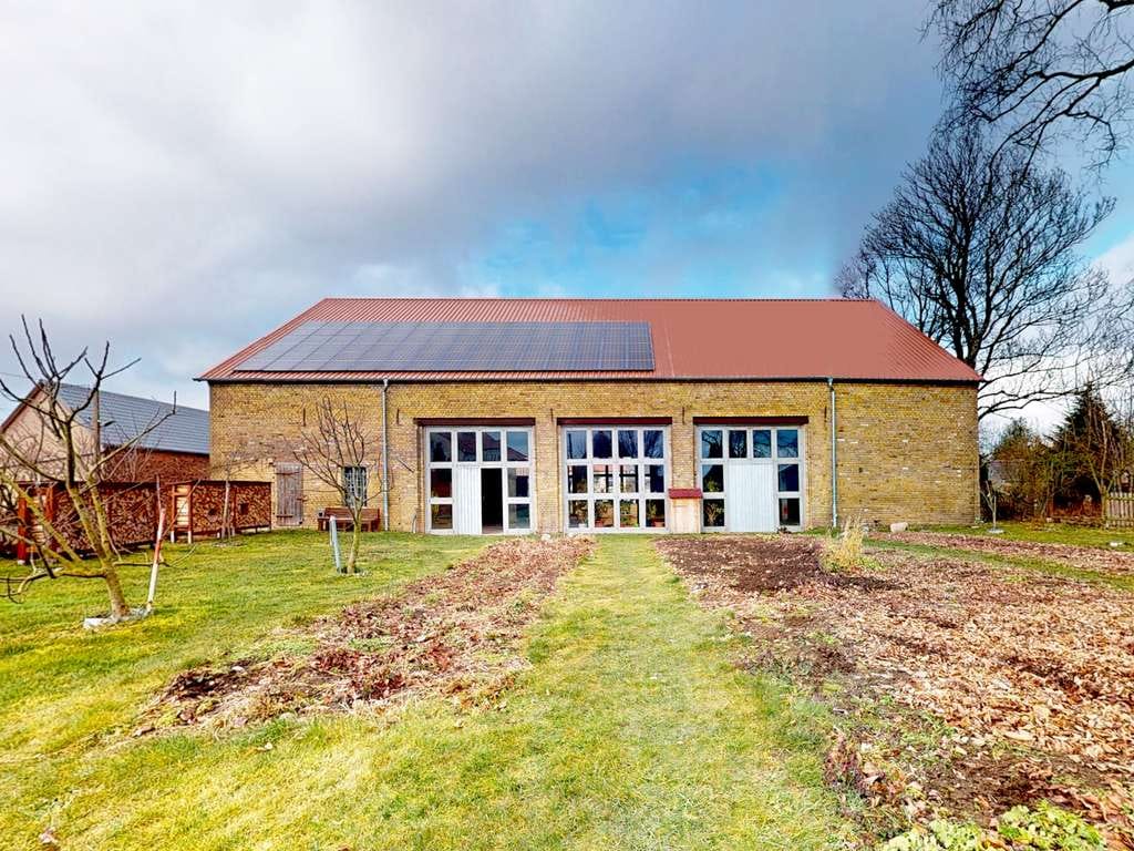 Immobilie in Niedergörsdorf - Vierseithof: Vielfältig nutzbar mit Scheune, Garage, Remise, Werkstatt, Stall und Garten - Bild 1