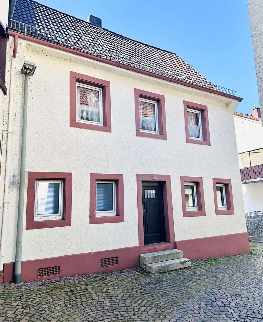 Immobilie in Landstuhl - Landstuhl - Einfamilienhaus in zentraler Lage - Bild 0