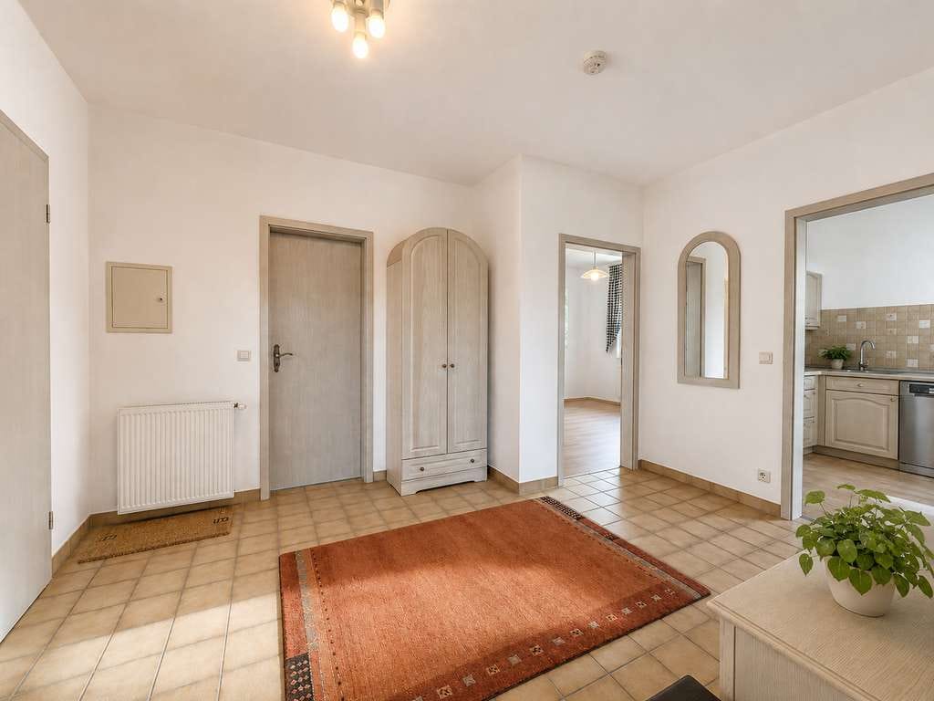 Immobilie in Bad Emstal - Gepflegte 3-ZKB mit eigener Terrasse, Einbauküche und Stellplatz in Bad Emstal - Bild 1