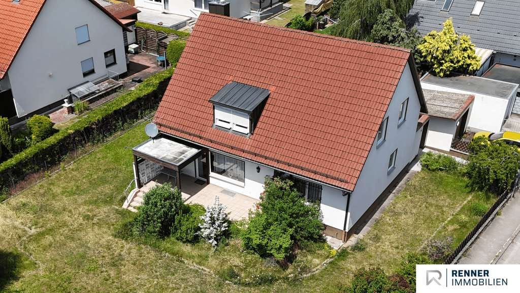 Immobilie in Schwanstetten - Ein Zuhause mit Charakter – Großzügiges Einfamilienhaus in ruhiger Lage von  Schwanstetten - Bild 0