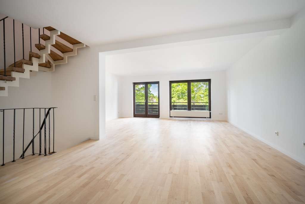 Immobilie in Oberhaching - Ruhig, hell, renoviert: individuelles Reihenmittelhaus mit Blick - Bild 4