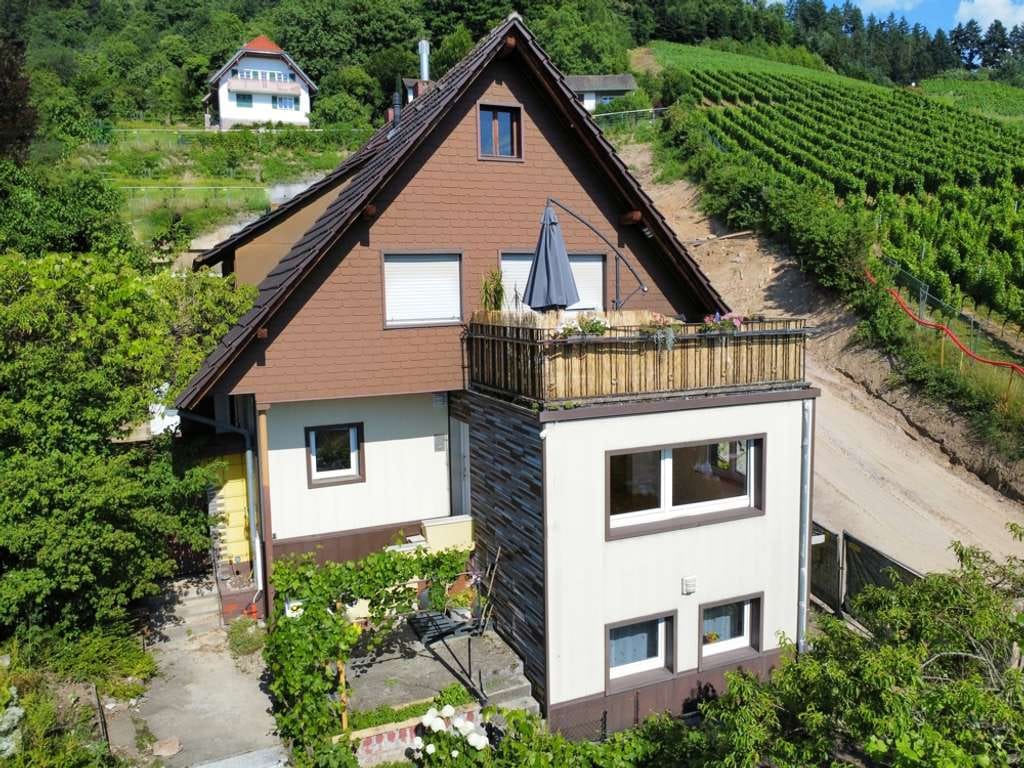 Immobilie in Oberkirch - Die Belohnung für langes suchen - ZFH mit Ferienwohnung. - Bild 0