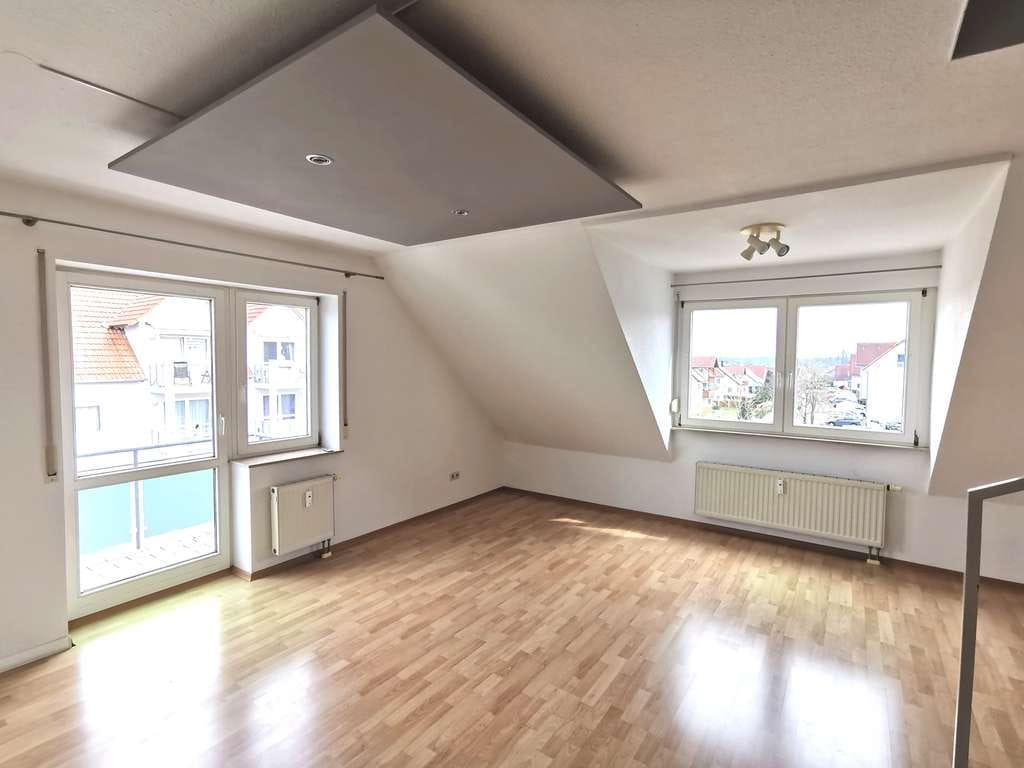 Immobilie in Bad Buchau - Großzügige helle 83m² Maisonettewohnung + sanierte TG + neue Heizung 2024 mit Balkon in Bad Buchau - Bild 1