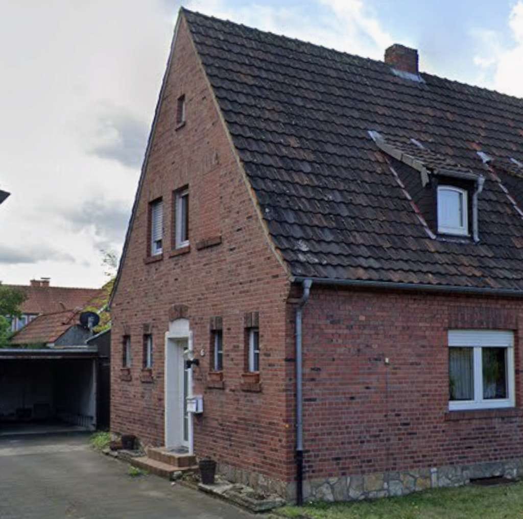 Immobilie in Greven - Handwerker aufgepasst! Renovierungsbedürftiges Reiheneckhaus in verkehrsgünstiger Lage Grevens. - Bild 0