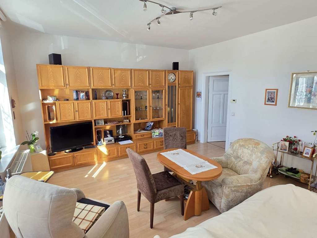Immobilie in Sonneberg - Investment mit Steigerungspotential - Charmantes Backsteinhaus mit 4 Wohneinheiten in Innenstadtlage - Bild 4