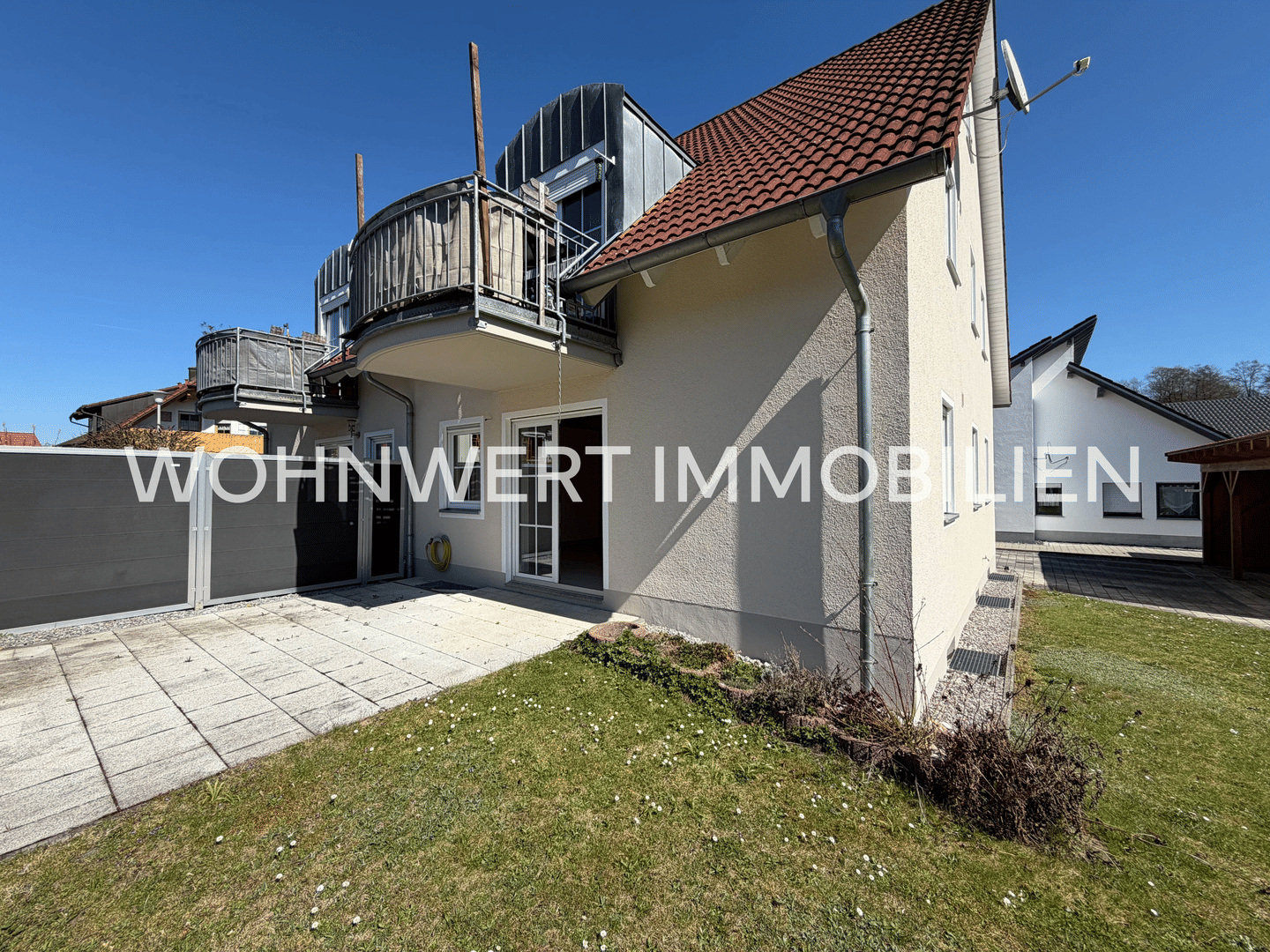 Immobilie in Ensdorf - Gepflegte 2-Zimmer-Wohnung mit sonniger Terrasse und Carport in idyllischer Lage! - Bild 0