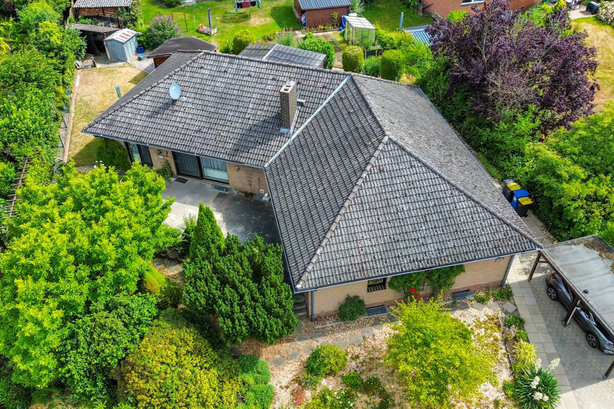 Immobilie in Clenze - Großzügiger Winkelbungalow mit Einliegerwohnung und Vollkeller in ruhiger Wohnlage - Bild 0