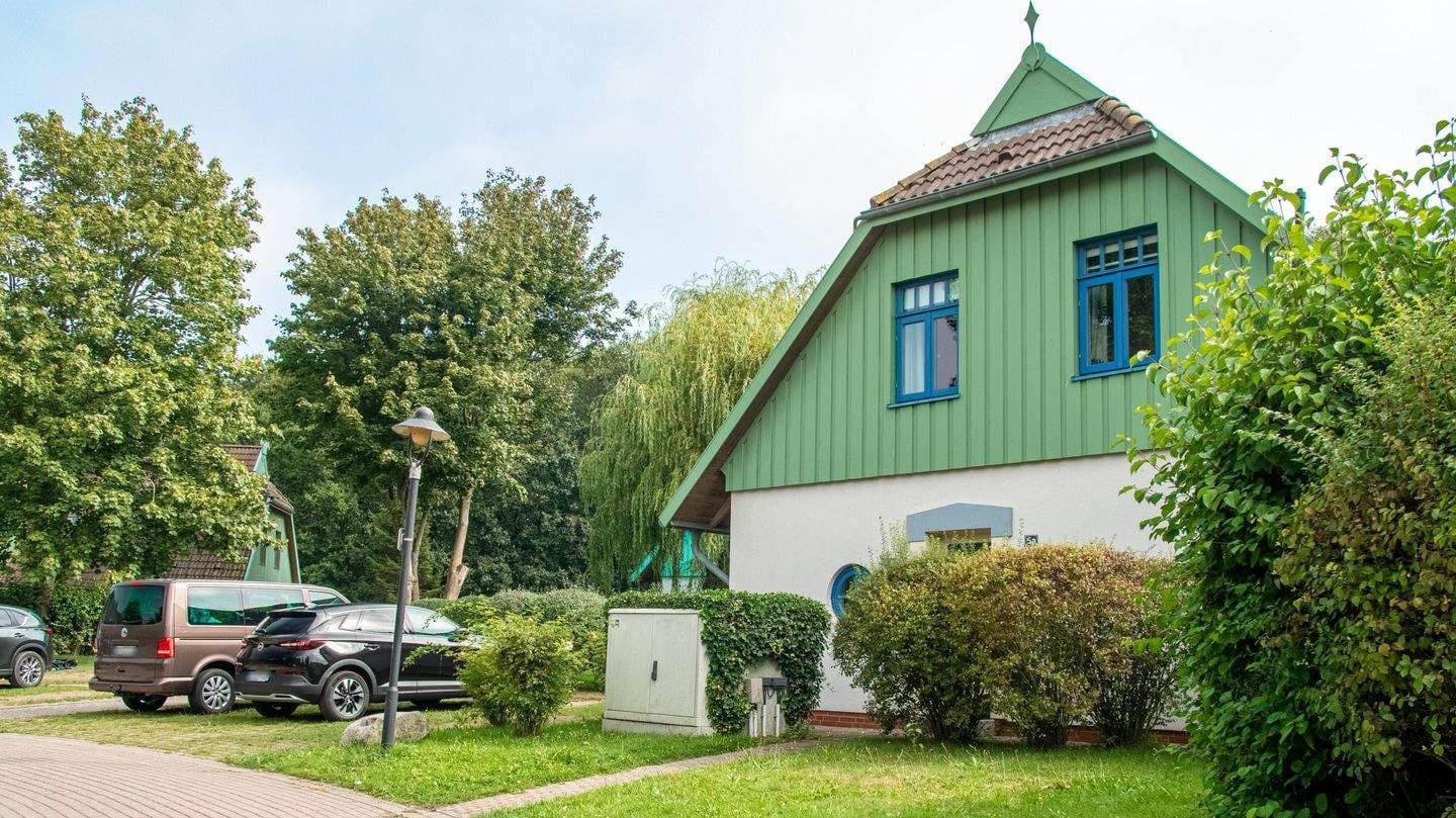 Immobilie in Wustrow - Ferienhaus - 250 m vom Ostseestrand - Bild 2