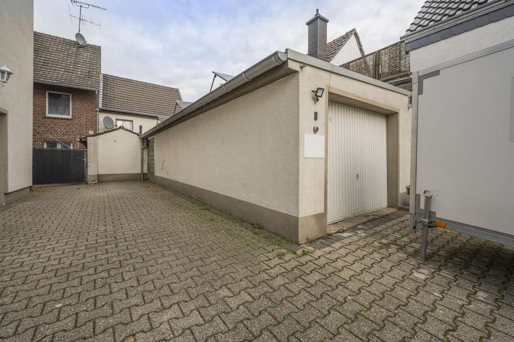 Immobilie in Rommerskirchen - 2 Wohnhäuser + Nebengebäude zur Kapitalanlage - Bild 4