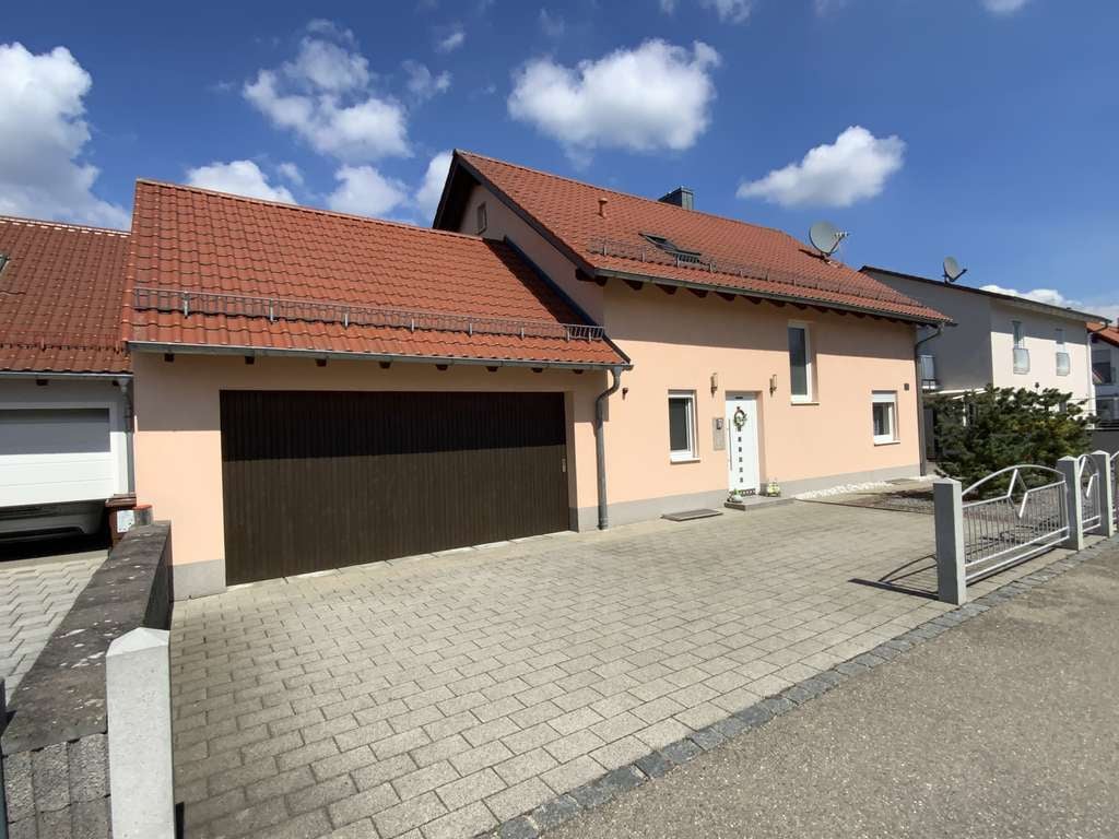 Immobilie in Stammham - Einfamilienhaus in Stammham - einziehen, ankommen, zuhause fühlen  - Bild 1