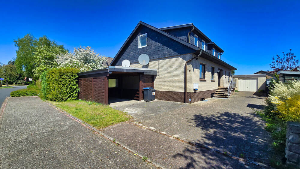 Immobilie in Wathlingen - Gepflegtes Einfamilienhaus: ca.189 m² Wohnfläche mit Fußbodenheizung, Terrasse, Balkon und Garage! - Bild 1