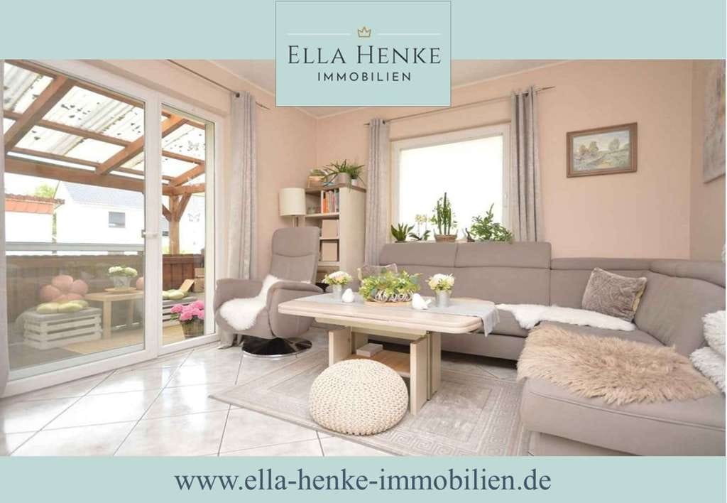 Immobilie in Wahrenholz - Wunderschöne, liebevoll gepflegte Doppelhaushälfte mit Keller + Garage. - Bild 0