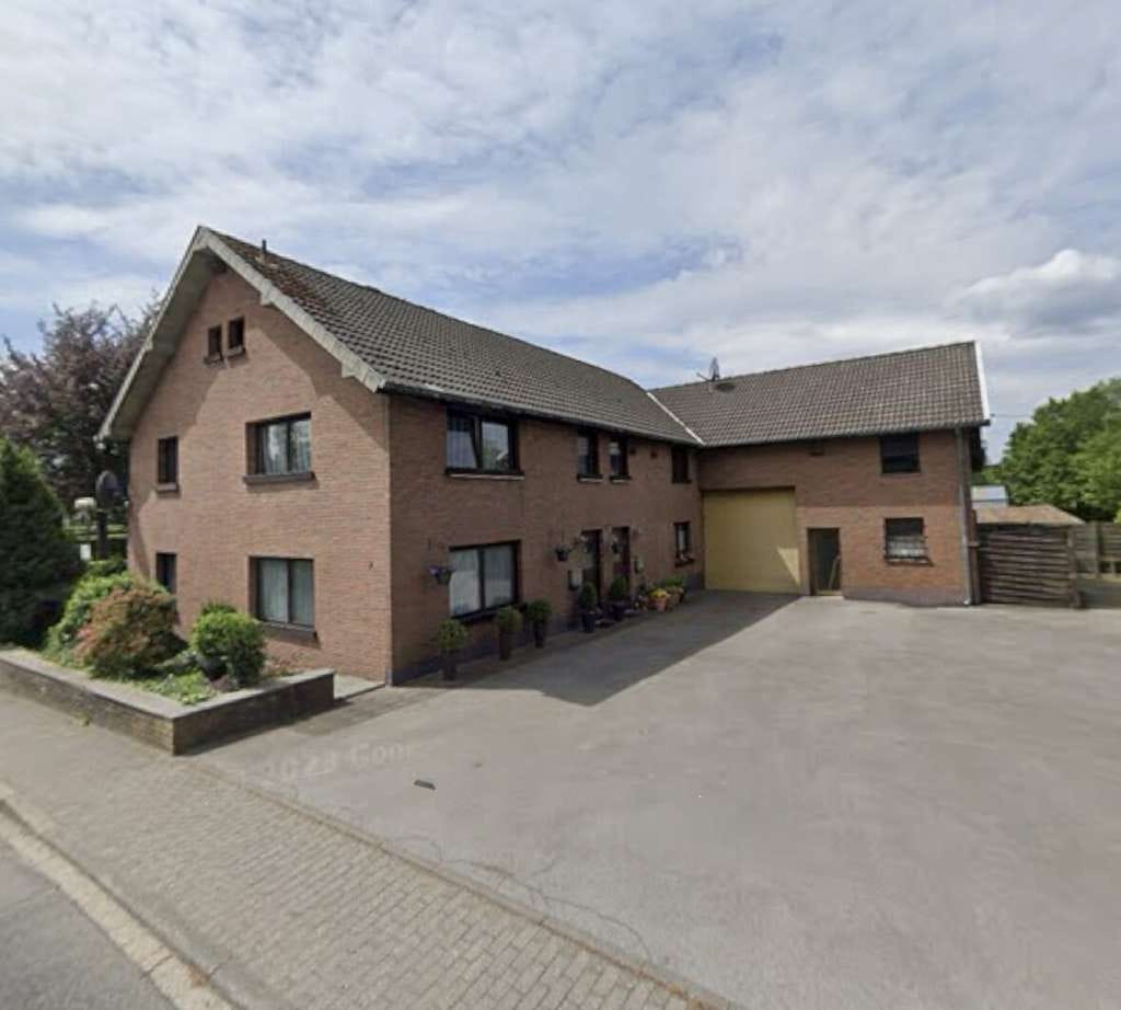 Immobilie in Monschau - Charmantes vermietetes Zweifamilienhaus mit Nebengebäuden in Monschau-Konzen - Bild 0