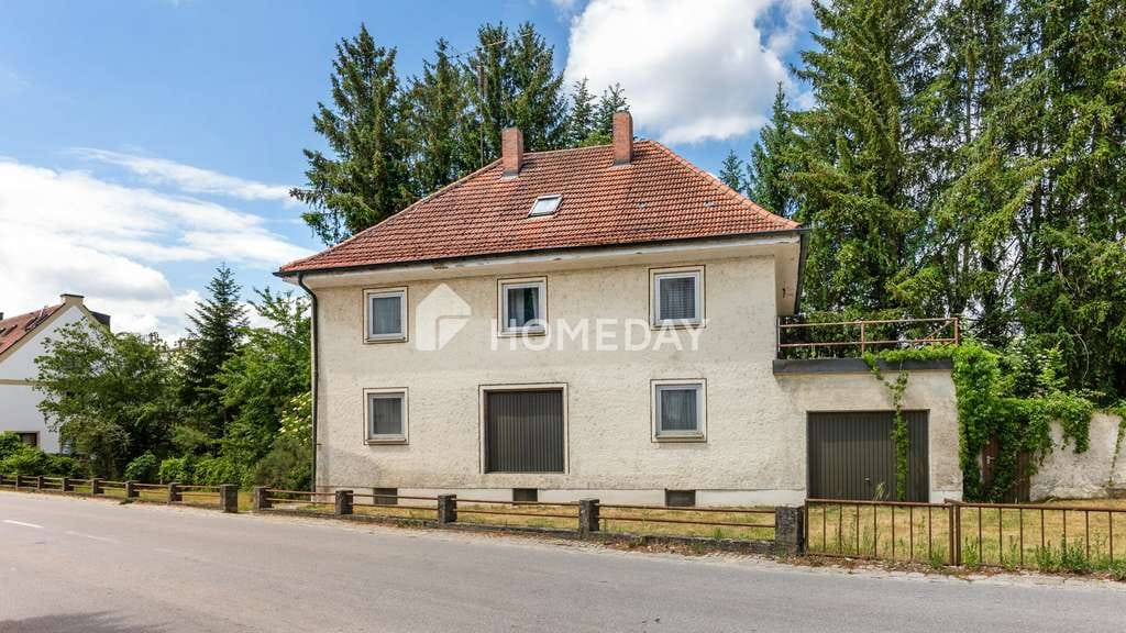 Immobilie in Pfeffenhausen - Für Handwerker und Visionäre: Großzügiges Wohn- und Geschäftshaus mit Ausbaureserven - Bild 0