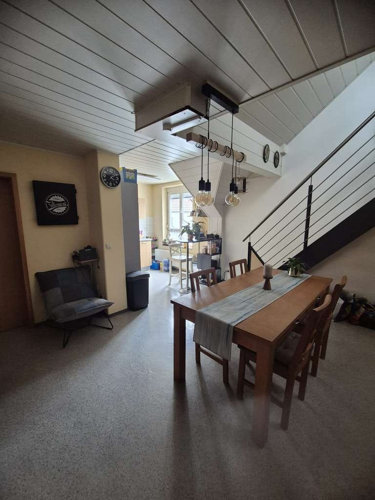 Immobilie in Geislingen - 🏡 Wohnen mit besonderem Charakter – Maisonettewohnung mit Luftraum & privatem Balkon - Bild 4