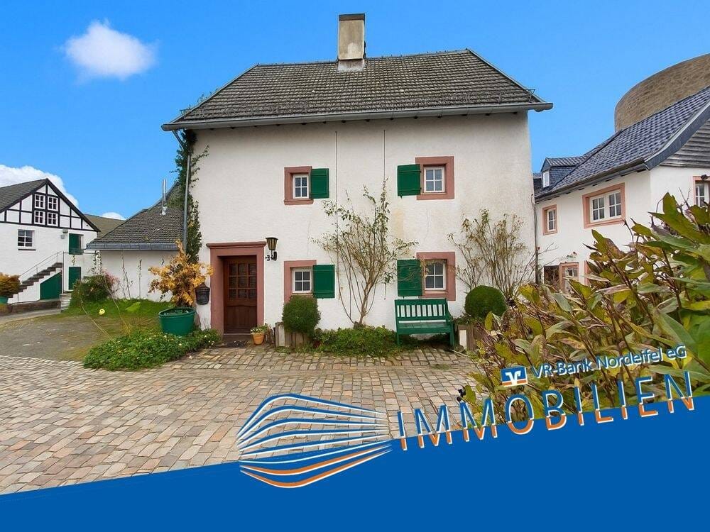 Immobilie in Dahlem - Einfamilienhaus mit Ausbaupotential - optimal für Liebhaber historischer Bausubstanz - Bild 0