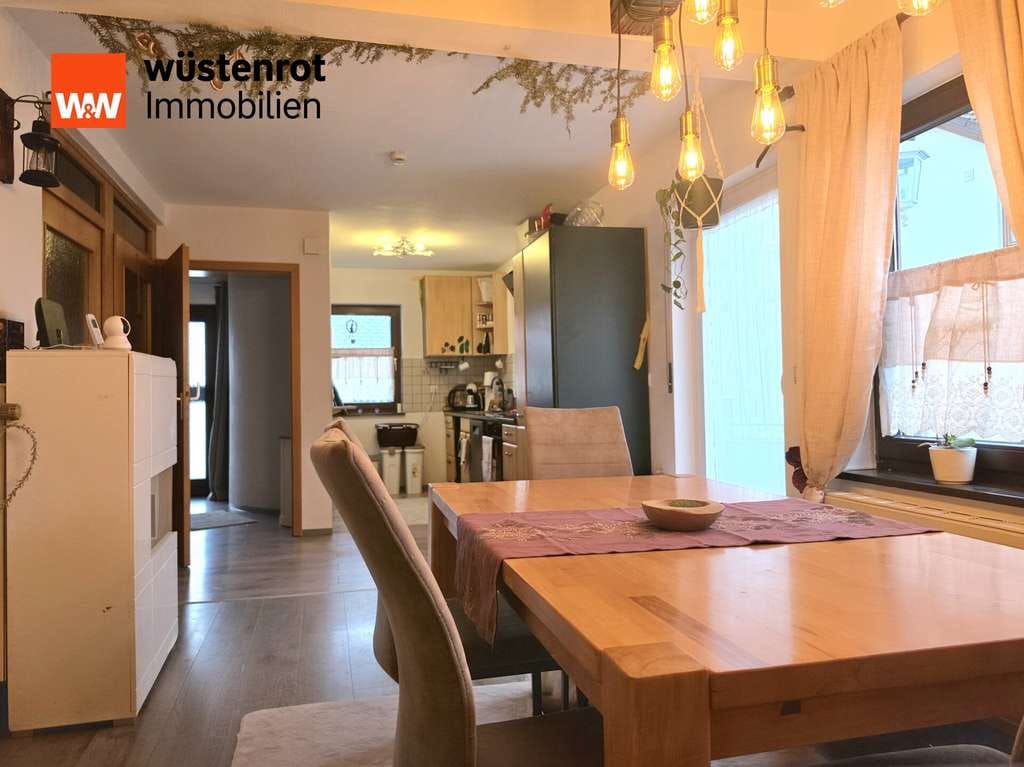 Immobilie in Hardt - Ihr Zuhause mit Hauscharater! Großzügig, privat und auf drei Etagen. - Bild 4