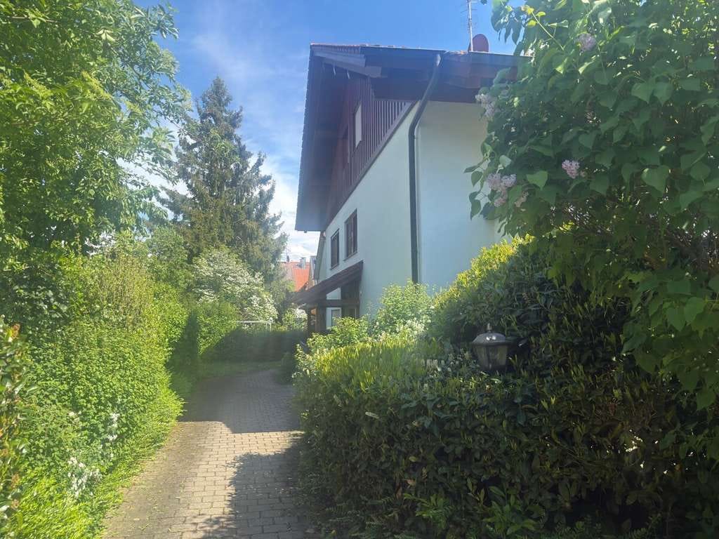 Immobilie in Wasserburg (Bodensee) - 2,5 Zimmer Wohnung mit unverbaubarem 
Berg- und Seeblick in Wasserburg - Bild 2