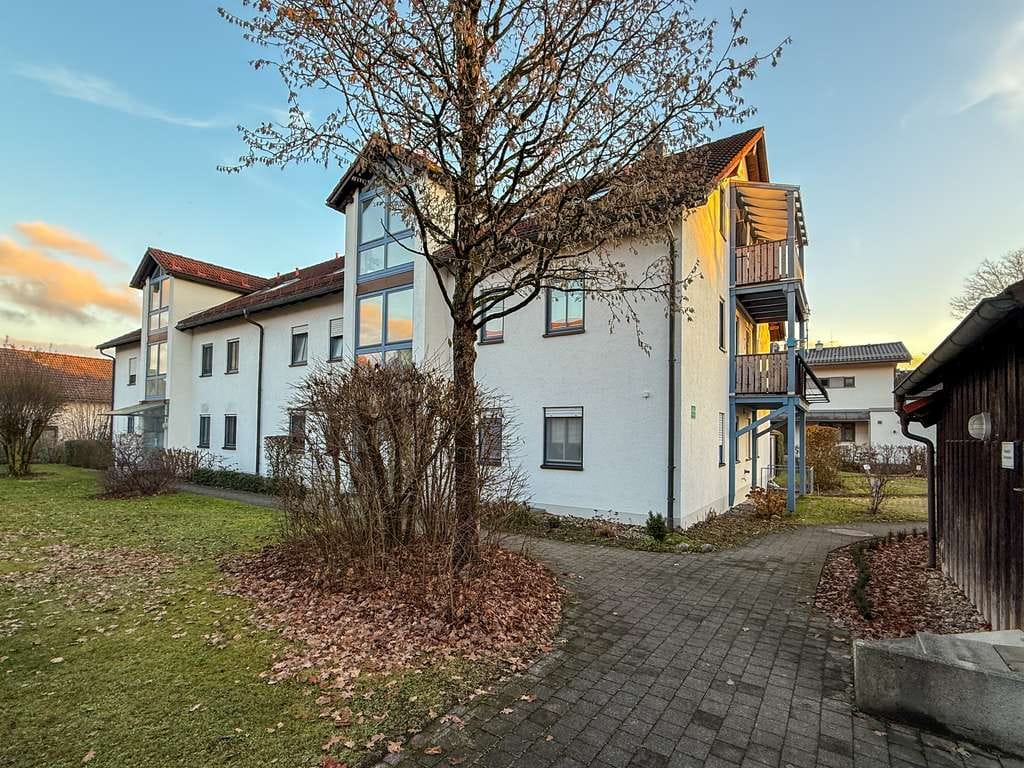 Immobilie in Anzing - Attraktive 2-Zimmer-Wohnung mit Westbalkon in ruhiger, zentraler Lage! - Bild 0