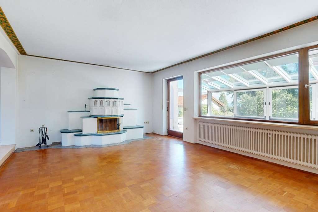 Immobilie in Icking - Freies Einfamilienhaus auf liebevoll eingewachsenem Süd-Grundstück mit viel Potenzial in Icking - Bild 2