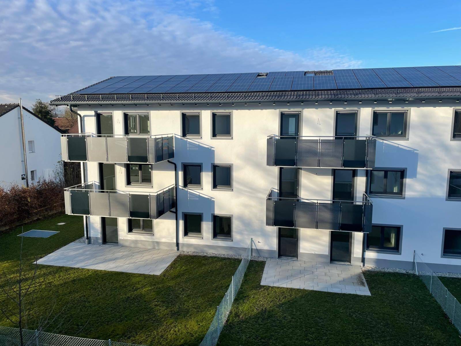 Immobilie in Anzing - Mozartpark in Anzing: Hochwertige 3-Zimmerwohnung mit Charme mit großem Balkon - Bild 0