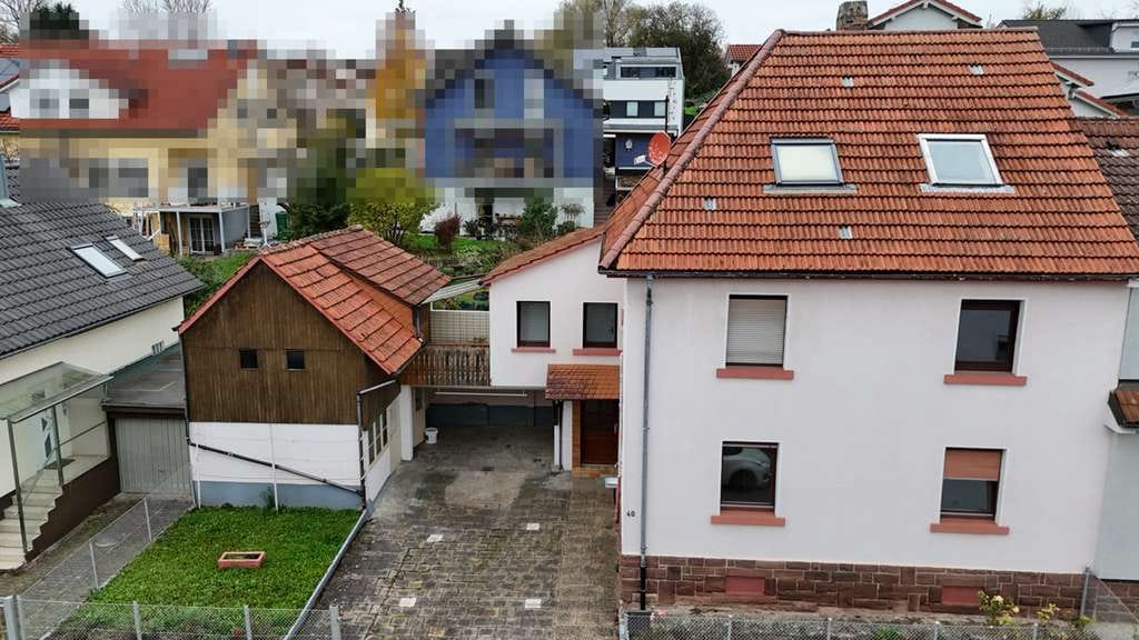 Immobilie in Pfinztal - Charmantes Einfamilienhaus in Karlsruhe-Pfinztal mit besonderem Grundriss – provisionsfrei - Bild 0