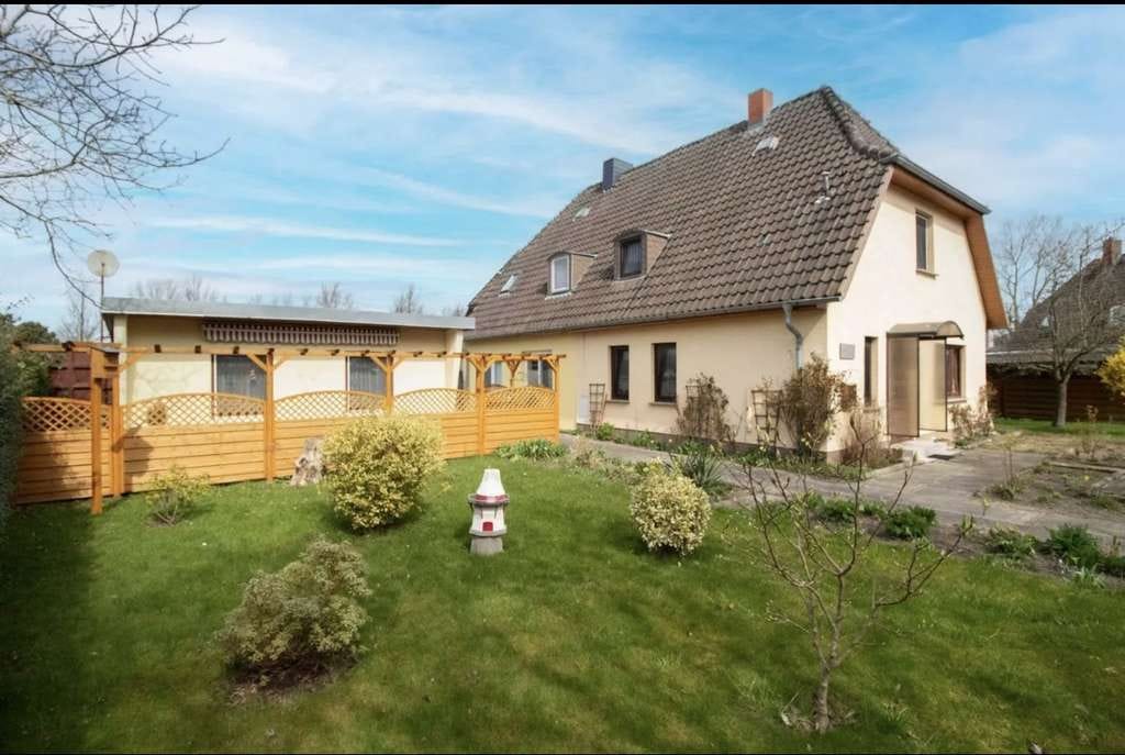 Immobilie in Dranske - Doppelhaushälfte und Ferienbungalow direkt am Meer - Bild 0