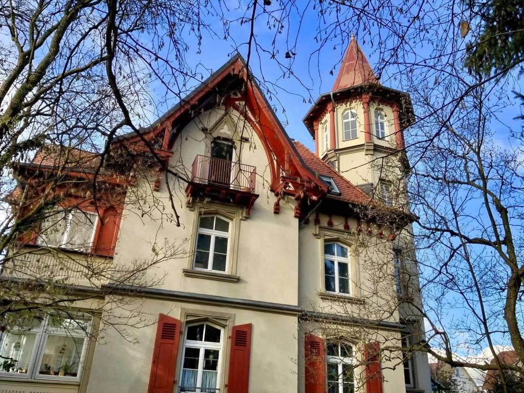 Immobilie in Lindau (Bodensee) - Dachgeschosswohnung mit Seeblick in Jahrhundertwende Villa Lindau - Bild 1
