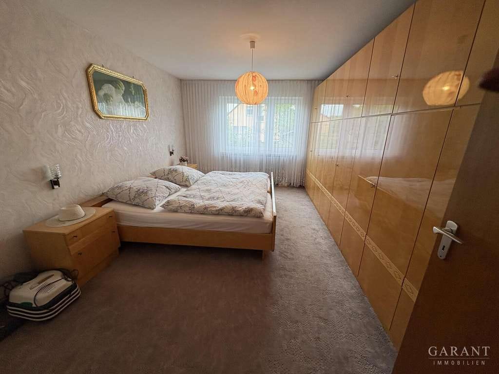 Immobilie in Durlangen - Geplegtes Zweifamilienhaus mit großem Garten - ein Zuhause für Generationen oder als Kapitalanlage! - Bild 4