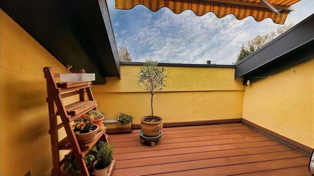 Immobilie in Teisendorf - " BEHAGLICHES GANZES DACHGESCHOSS EINES ALTBAU‘S – MIT EXTREM VIEL CHARME & TOPZUSTAND ! " - Bild 2