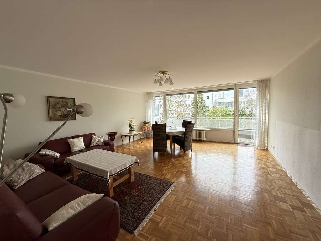 Immobilie in Garching bei München - Großzügige 2-Zi.-Whg. (74 m²) mit Balkon, TG & Top-Anbindung – von Privat - Bild 1